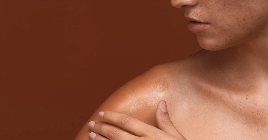 Moisturizing and caring for a fresh spray tan
